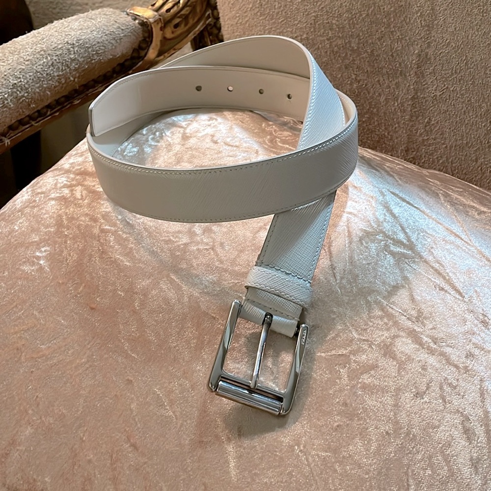 PRADA LEATHER BELT   Christmas gift too !